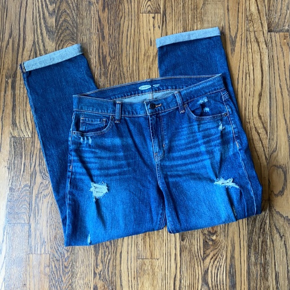 Old Navy Denim - Old Navy Boyfriend Mid-Rise distressed jeans